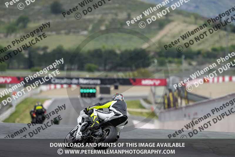 cadwell no limits trackday;cadwell park;cadwell park photographs;cadwell trackday photographs;enduro digital images;event digital images;eventdigitalimages;navarra;no limits trackdays;peter wileman photography;racing digital images;trackday digital images;trackday photos